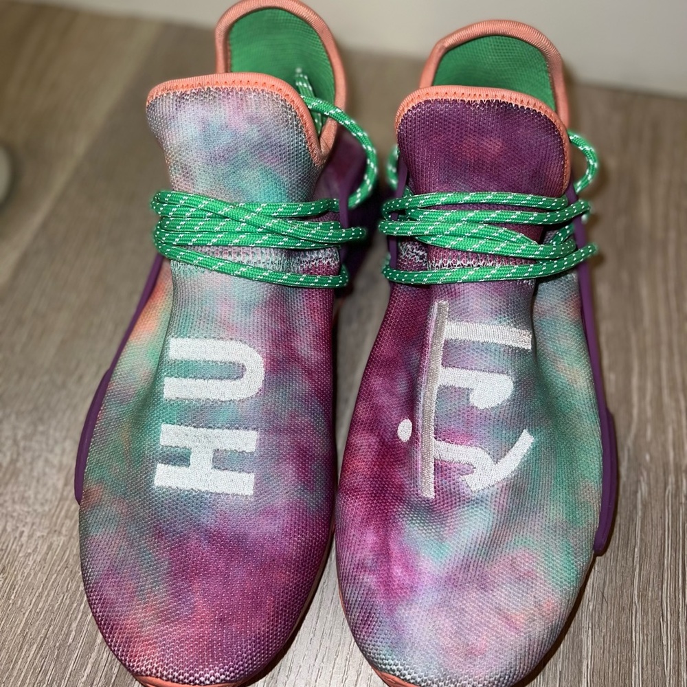 Human race sneakers. Mens 8